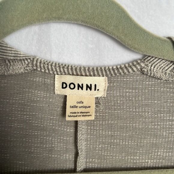 DONNI. One size fits most (all) oatmeal cream colored cardigan - Picture 3 of 6